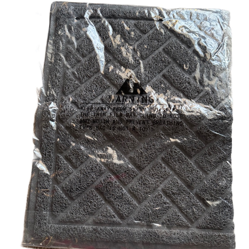 Upsky Gray Textured Cat Litter Mat NWT